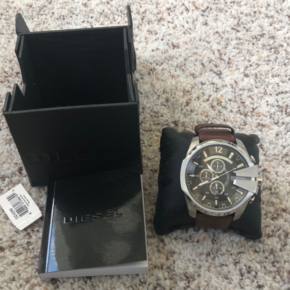 ‘Only The Brave’ Diesel Men’s Watch DZ4290 - Picture 7 of 8